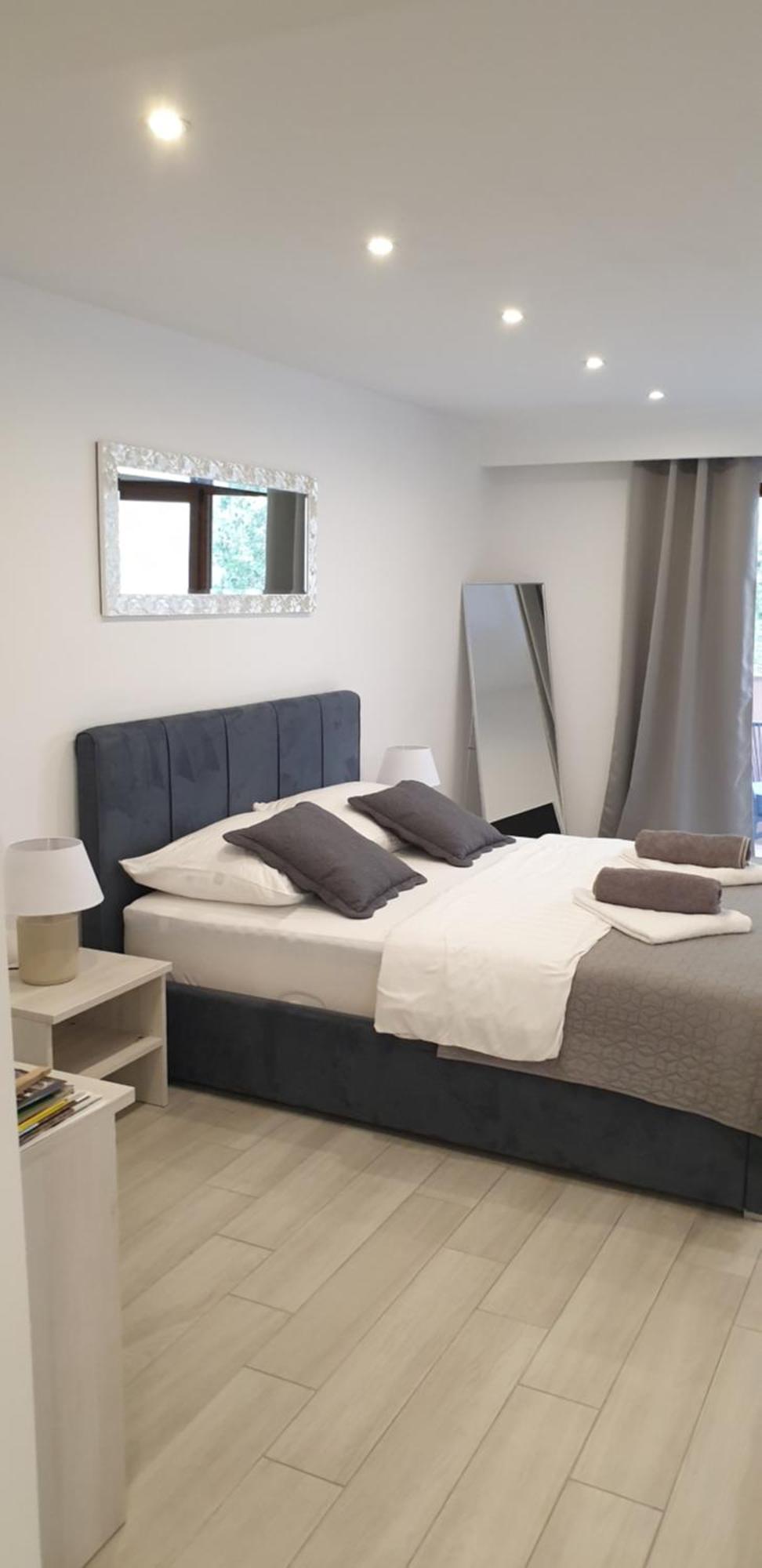 Apartma Romantic Rohreggerova *
